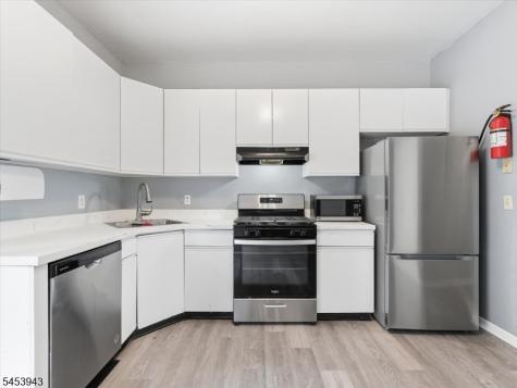 4 Derby Street East Orange NJ 07018