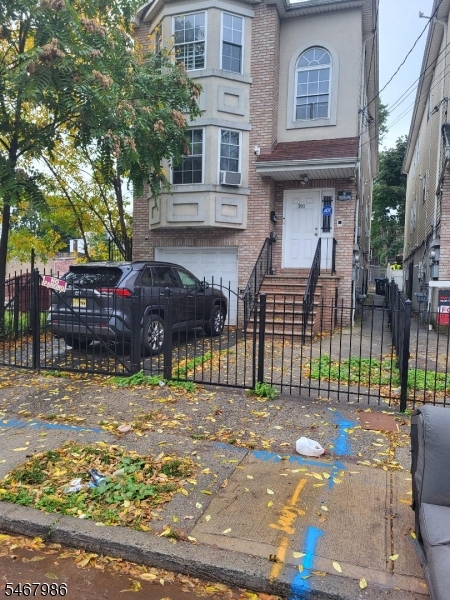 391 21ST Street Irvington NJ 07111