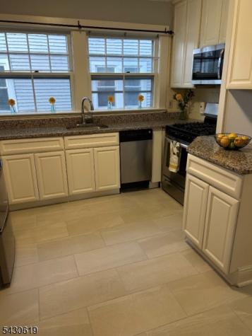 96 Grove Street Montclair NJ 07042