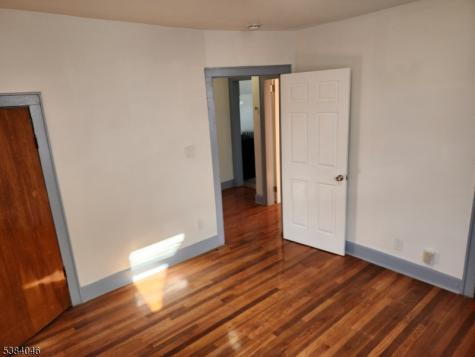 143 S Clinton Street East Orange NJ 07018