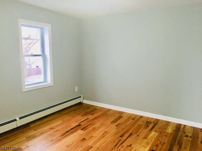 6 Thompson Street Raritan NJ 08869