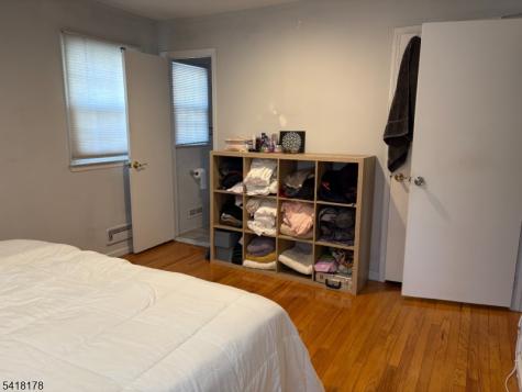 52 Oakwood Avenue Livingston NJ 07039