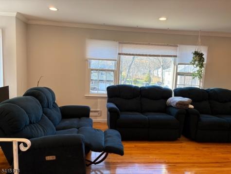 52 Oakwood Avenue Livingston NJ 07039