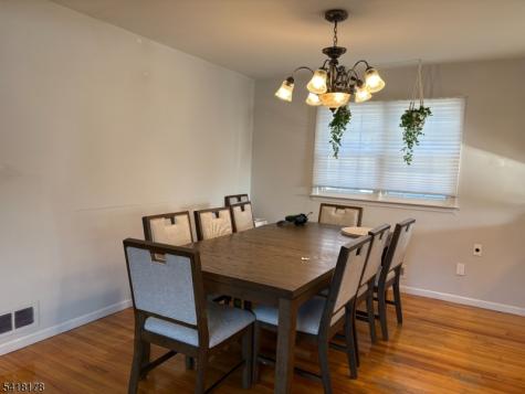 52 Oakwood Avenue Livingston NJ 07039