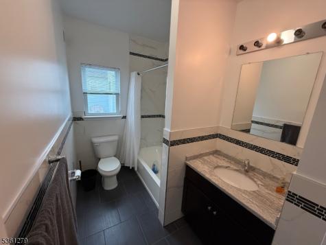 906 Flora Street Elizabeth NJ 07201