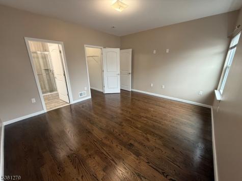 906 Flora Street Elizabeth NJ 07201