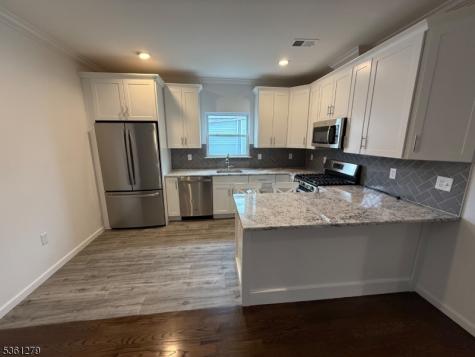 906 Flora Street Elizabeth NJ 07201