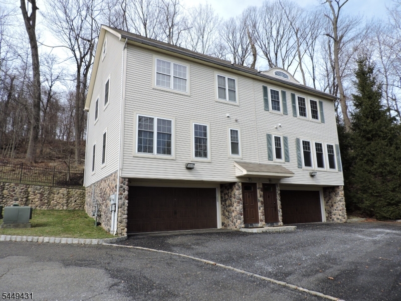 8 Entrance Avenue Morristown NJ 07960