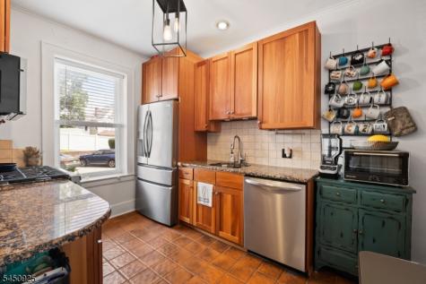16 Forest Street Montclair NJ 07042