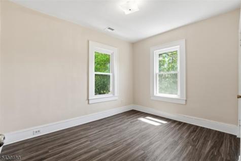 479 Centre Street Nutley NJ 07110