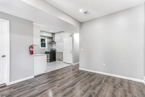 468 Park Avenue Paterson NJ 07504