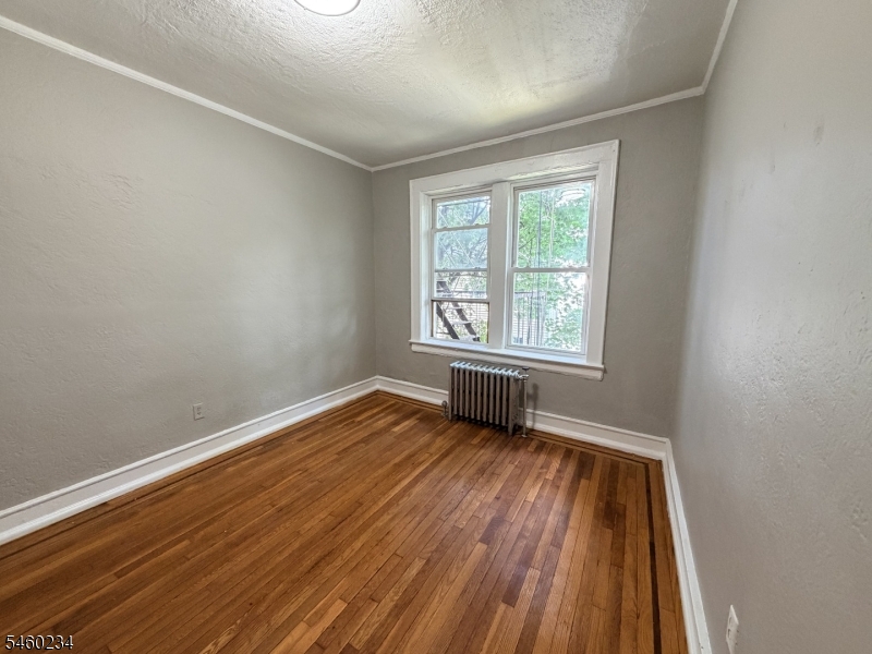 17 Elwood Pl Apt 304 Newark NJ 07104