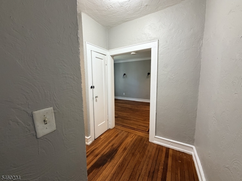 17 Elwood Pl Apt 304 Newark NJ 07104