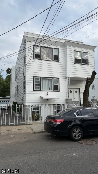 38 Smith Street Newark NJ 07106