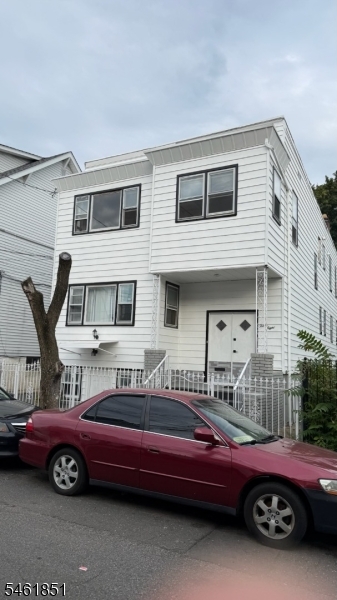 38 Smith Street Newark NJ 07106