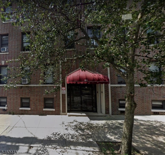 321 79TH Street North Bergen NJ 07047