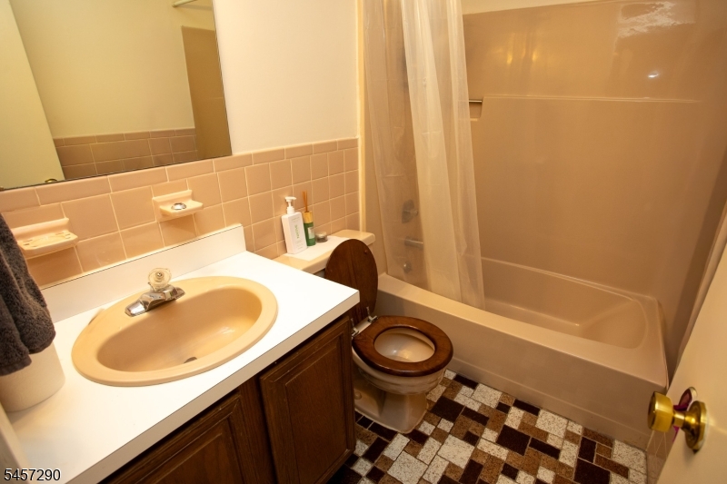 112 Bluebird Drive Hillsborough NJ 08844