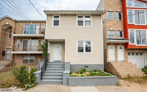 467 Hawthorne Avenue Newark NJ 07112