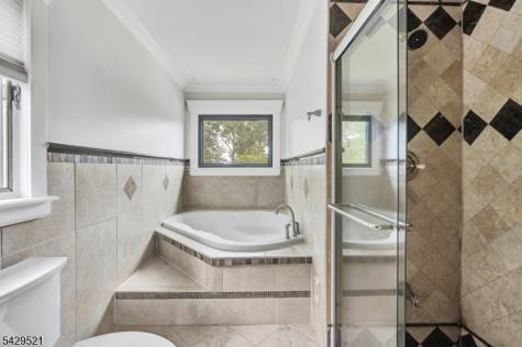 136 Carlough Road Upper Saddle River NJ 07458