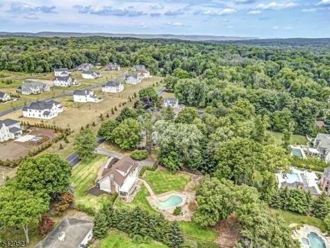 136 Carlough Road Upper Saddle River NJ 07458