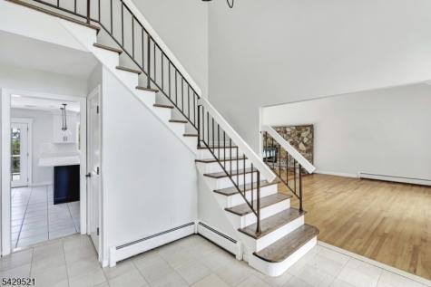 136 Carlough Road Upper Saddle River NJ 07458
