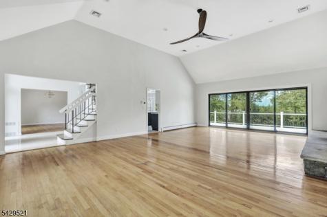 136 Carlough Road Upper Saddle River NJ 07458