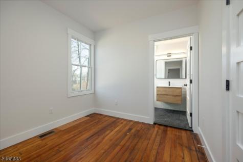 59 Chestnut Montclair NJ 07042