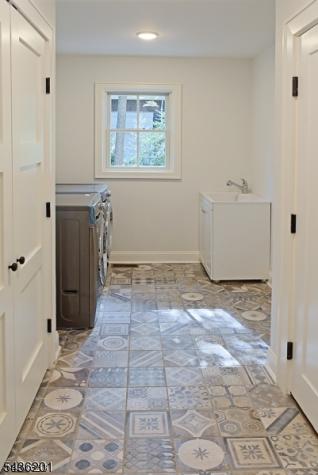 10 Howell Road Mountain Lakes NJ 07046
