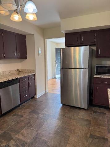 403 Longview Court Northvale NJ 07647