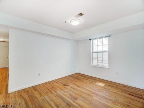 54 Bragaw Avenue Newark NJ 07112