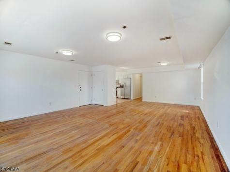 54 Bragaw Avenue Newark NJ 07112