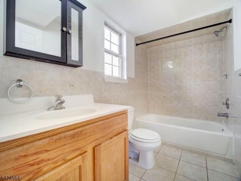 54 Bragaw Avenue Newark NJ 07112