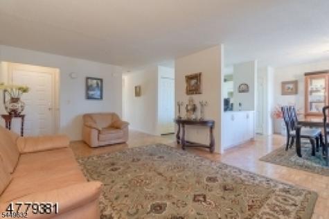 24 Mcchesney Court West Orange NJ 07052