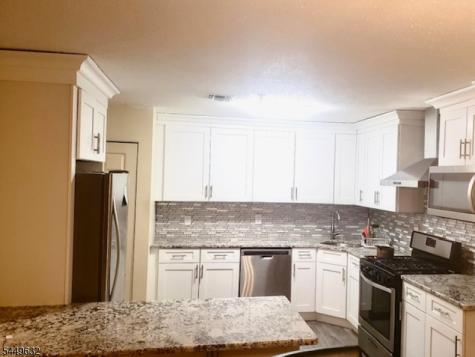 24 Mcchesney Court West Orange NJ 07052