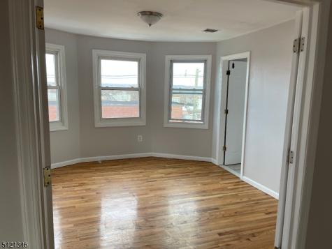 784 S 19th Street Newark NJ 07103