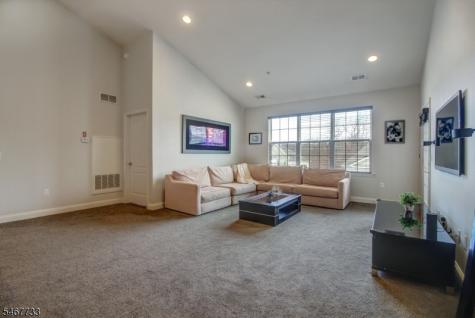 1302 Meadow Brook Court Hanover NJ 07981