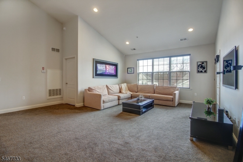 1302 Meadow Brook Court Hanover NJ 07981