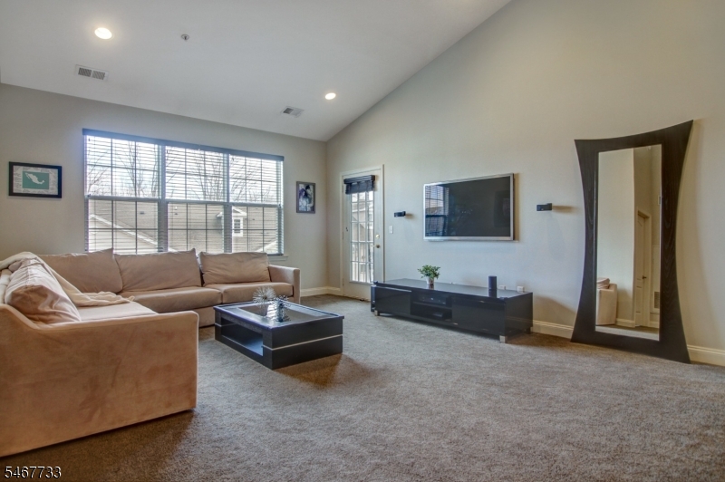 1302 Meadow Brook Court Hanover NJ 07981
