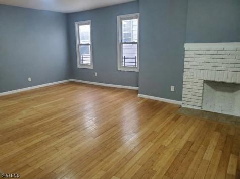 64 Schuyler Avenue Newark NJ 07112
