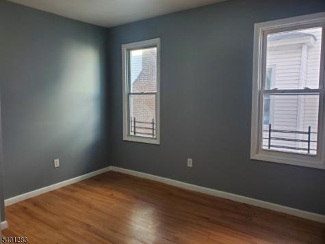 64 Schuyler Avenue Newark NJ 07112