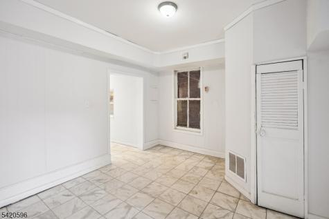 904 2ND Avenue Elizabeth NJ 07201