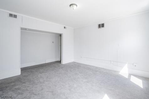 904 2ND Avenue Elizabeth NJ 07201