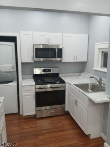 51 Poe Avenue Newark NJ 07106