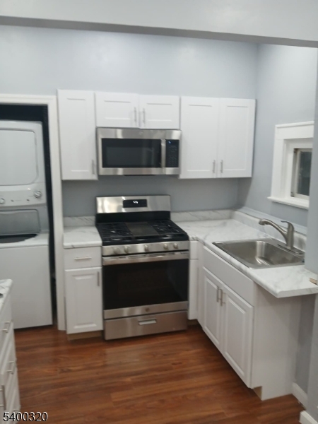 51 Poe Avenue Newark NJ 07106