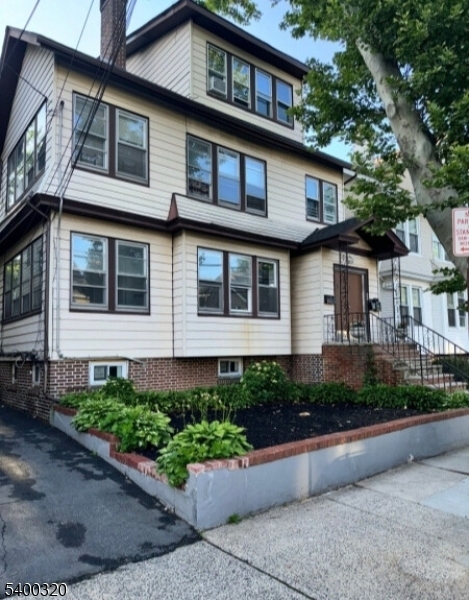 51 Poe Avenue Newark NJ 07106