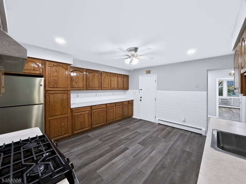 155 Lafayette Street Newark NJ 07105
