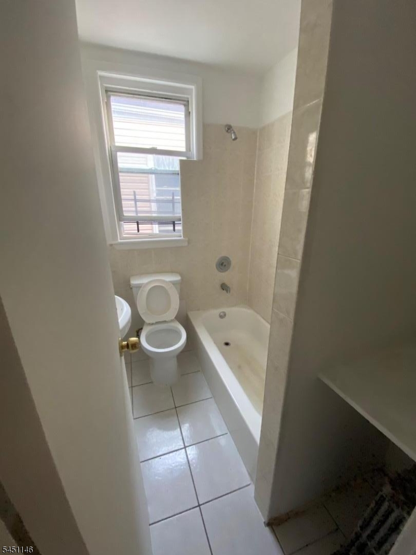 818 South 18th Street Newark NJ 07108