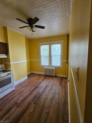 212 Wilkinson Avenue Jersey City NJ 07305