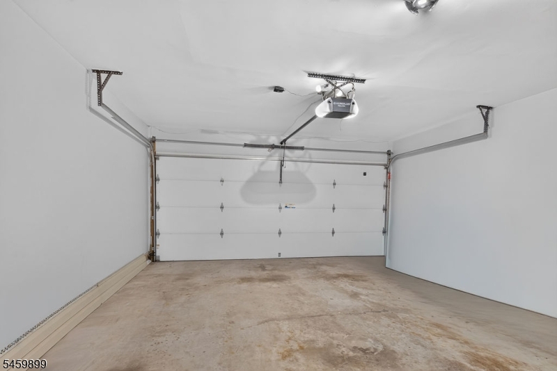 32 Birchwood Road Ondo Bedminster NJ 07921