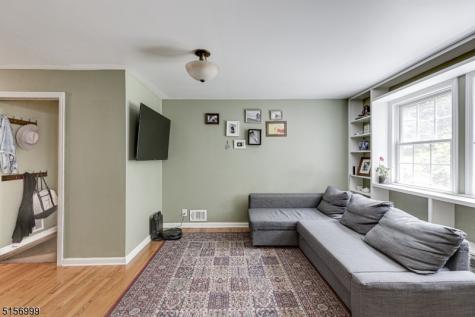 35 Fox Run New Providence NJ 07974